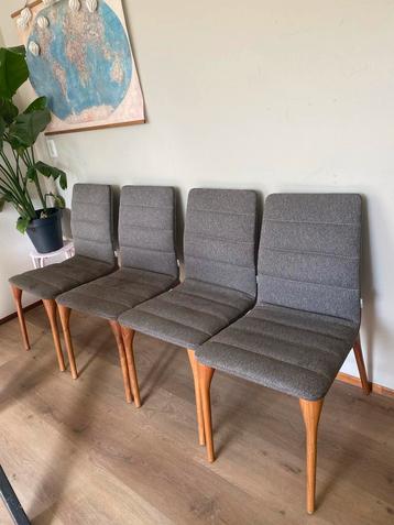 Stoelen eetkamerstoelen 4 stoelen beschikbaar voor biedingen