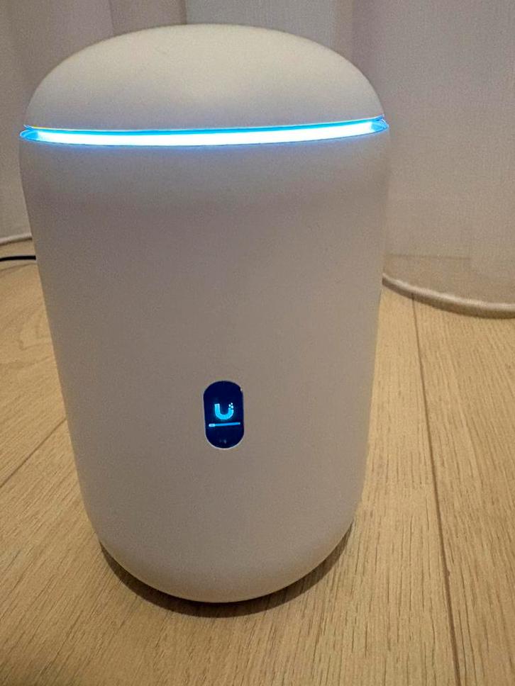 UniFi Dream Router - Wifi 6 ingebouwd, Computers en Software, Routers en Modems, Gebruikt, Router, Ophalen of Verzenden