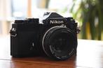 Nikon FE | Nikkor 50 mm f/ 1.8, Audio, Tv en Foto, Fotocamera's Analoog, Spiegelreflex, Gebruikt, Nikon, Verzenden