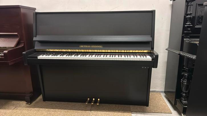 Grotrian steinweg 122, Muziek en Instrumenten, Piano's, Zo goed als nieuw, Piano, Zwart, Ophalen