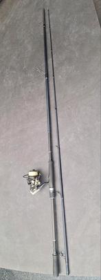 Shimano Technium spinhengel met Spro Dassault 3000 molen., Watersport en Boten, Ophalen, Zo goed als nieuw, Molen