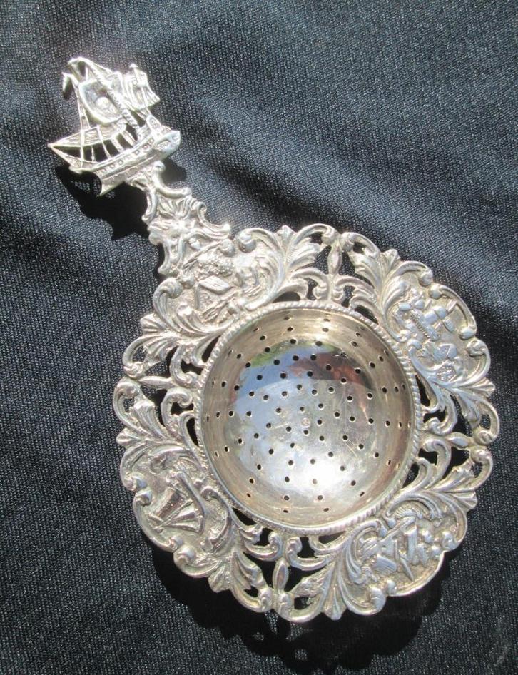 Hollands Zilveren Theezeefje met Schip Gemerkt Q=1926, Antiek en Kunst, Antiek | Goud en Zilver, Ophalen of Verzenden