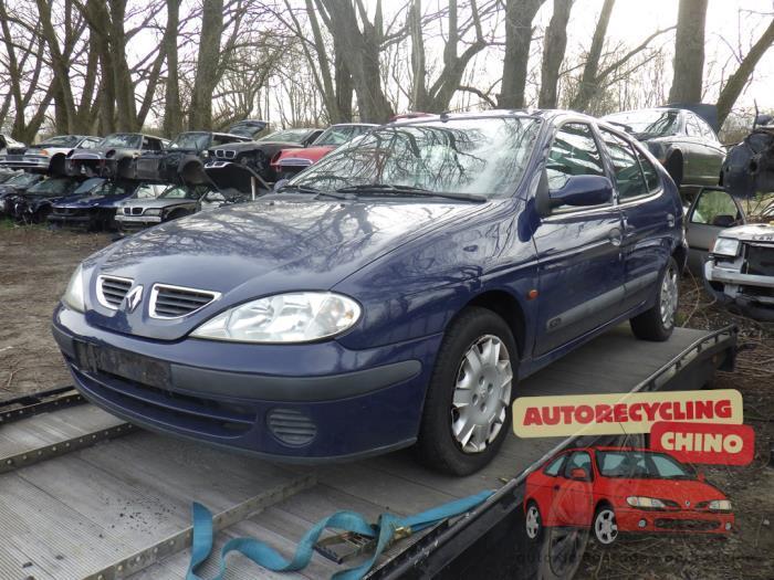 Buitenspiegel links van een Renault Megane, Auto-onderdelen, Spiegels, Renault, Gebruikt, 3 maanden garantie, Ophalen