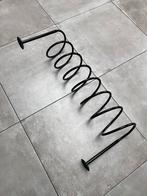 RETRO DESIGN MID CENTURY MAT ZWART METALEN SPIRAAL KAPSTOK, Huis en Inrichting, Wandkapstok, Ophalen of Verzenden, Zo goed als nieuw
