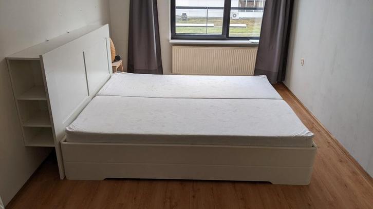 Wit MDF bedrame 180x210 cm met Auping springbodems, Huis en Inrichting, Slaapkamer | Bedden, Gebruikt, Tweepersoons, 180 cm, 210 cm