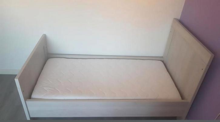 Babykamer - Bed, Kast, commode en ledikant, Kinderen en Baby's, Kinderkamer | Complete kinderkamers, Gebruikt, Jongetje of Meisje