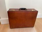 Leren attaché koffer, Sieraden, Tassen en Uiterlijk, Koffers, Gebruikt, Ophalen of Verzenden, 35 tot 45 cm, Minder dan 50 cm