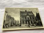 Oude ansichtkaart Hattem - Gemeentehuis & Kruisstraat, Ophalen of Verzenden, 1920 tot 1940, Gelopen, Gelderland