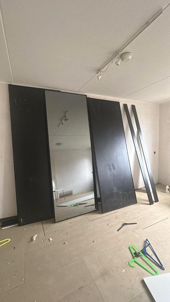 3 deurs Schuifwand kledingkast met inhoud, Huis en Inrichting, Kasten | Kledingkasten, Gebruikt, 200 cm of meer, 200 cm of meer