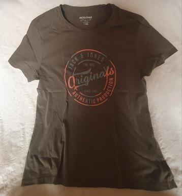 2x tshirt Jack & Jones. XXL beschikbaar voor biedingen