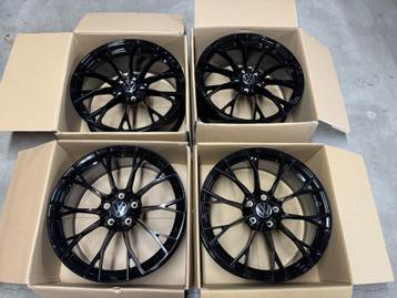 Originele VW Golf 8 GTI R 19 inch Warmenau velgen clubsport beschikbaar voor biedingen