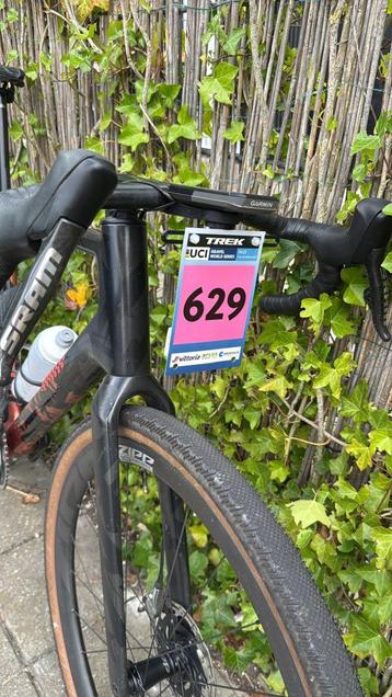 Aero racenummerhouder voor gravel, mountainbike of racefiets beschikbaar voor biedingen