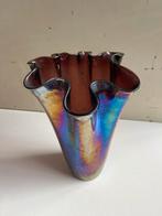 Handgeblazen oude vaas in zakdoekvorm, Antiek en Kunst, Ophalen of Verzenden