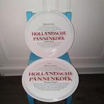 Hollandsche pannenkoeken borden rood Gusta 2 stuks, Huis en Inrichting, Ophalen, Gebruikt, Bord(en), Overige stijlen