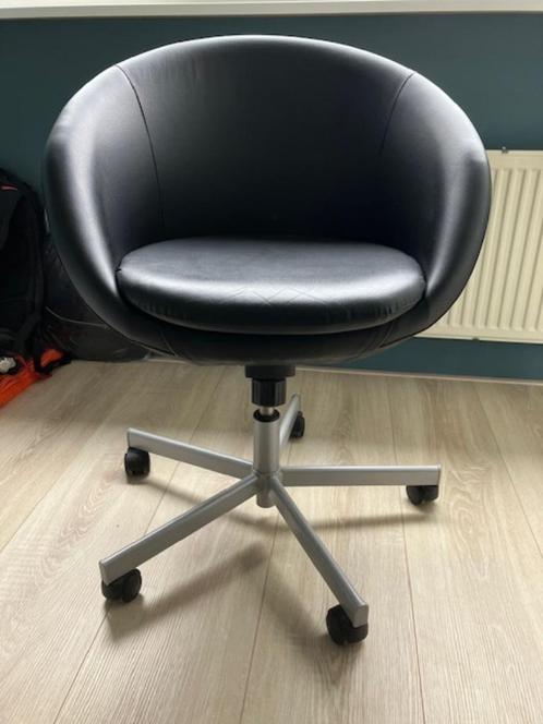 IKEA Skruvsta stoel zwart verstelbaar richtprijs €40,00, Huis en Inrichting, Stoelen, Gebruikt, Eén, Zwart, Ophalen