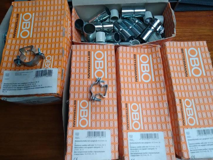 Afstand houders stalen buizen /koppelstukken, Doe-het-zelf en Verbouw, IJzerwaren en Bevestigingsmiddelen, Nieuw, Overige typen