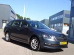 Skoda Octavia Combi 1.0 TSI Greentech Ambition Business 6-Ba, Stof, Gebruikt, Origineel Nederlands, Handgeschakeld