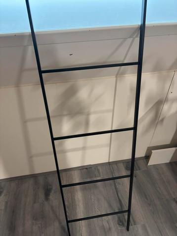 Kleding rek/decoratie ladder beschikbaar voor biedingen
