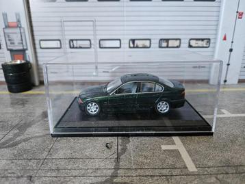 Schuco BMW 328I E46 Saloon 1998 1/43 beschikbaar voor biedingen