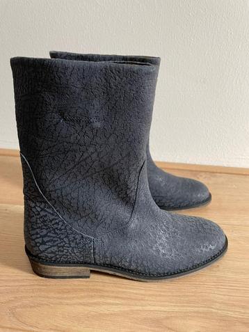 Schoenen voor 5 euro per paar. Minimale afname 5 paar! beschikbaar voor biedingen