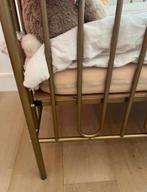 Mooi goudkleurig ijzeren ledikant, Ophalen, Zo goed als nieuw, Ledikant