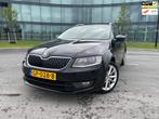 Skoda Octavia Combi 1.6 TDI Greentech Style Businessline DSG, Auto's, Gebruikt, 4 cilinders, Leder en Stof, Zwart