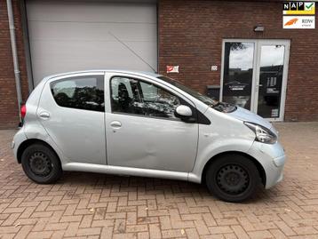 Toyota Aygo 1.0-12V +|AIRCO|EXPORT|5 DEURS|RIJDT GOED beschikbaar voor biedingen