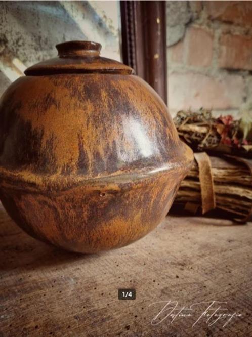 Tempelpot/dierenurn XL handgemaakt keramiek, Antiek en Kunst, Kunst | Overige Kunst, Ophalen of Verzenden