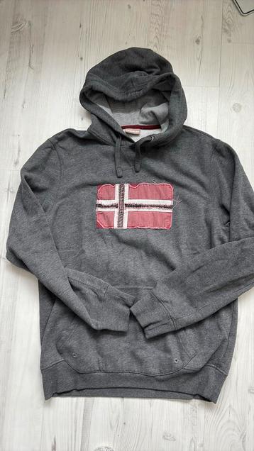 Nog super mooie Napapijri hoodie  beschikbaar voor biedingen