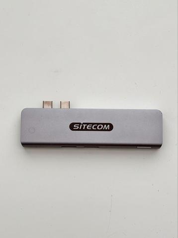 Sitecom - Dual USB-C Multiport Adapter + PD beschikbaar voor biedingen