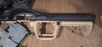 Passat W8 Dashboard beschikbaar voor biedingen