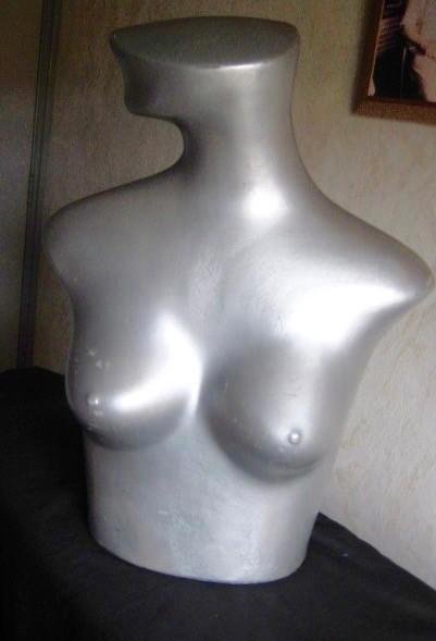 PASPOP METAALGRIJS KLEURIGE DAMES BUSTE , OOK LEUK ALS DECOR, Hobby en Vrije tijd, Naaien en Fournituren, Zo goed als nieuw, Paspop