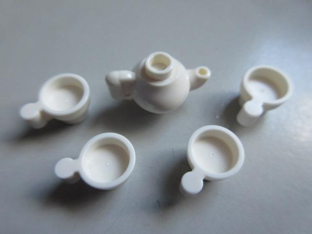 nr. 7078, Serviesje, theepot + 4 kopjes. Verzenden mogelijk, Kinderen en Baby's, Speelgoed | Duplo en Lego, Zo goed als nieuw