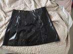 V15 zwart lak rok, taille 104cm maat 50/52, Kleding | Dames, Ophalen of Verzenden, Nieuw, Zwart, Rok