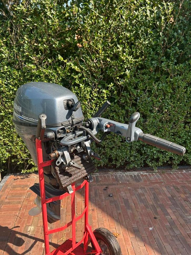 Yamaha 9.9pk kortstaart, Watersport en Boten, Buiten- en Binnenboordmotoren, Zo goed als nieuw, Benzine, 5 tot 10 pk, Ophalen