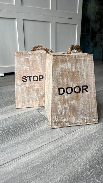 Deurstop beschikbaar voor biedingen