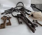 Vintage sleutels  voor  15 euro, Huis en Inrichting, Verzenden