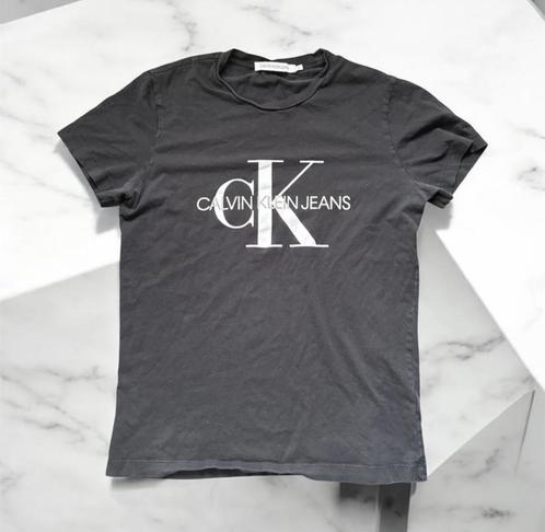 Calvin Klein Jeans Logo T-shirt – Minimalistisch & Iconisch, Kleding | Heren, T-shirts, Zo goed als nieuw, Zwart, Verzenden