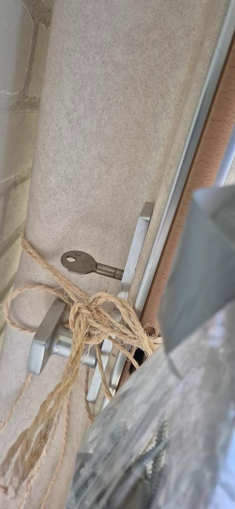 Flexibele mooie schuifwand / kmr afscheiding slot alu-frame, Huis en Inrichting, Stoffering | Gordijnen en Lamellen, Zo goed als nieuw