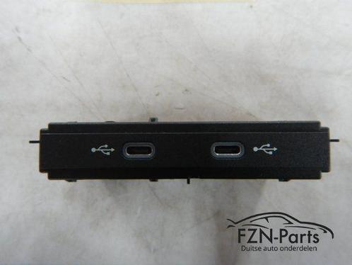 VW Golf 8 USB Aansluiting 5NA035700, Auto-onderdelen, Dashboard en Schakelaars, Gebruikt, Ophalen of Verzenden