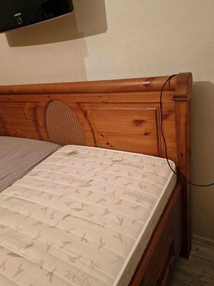 Bed 2x80x200 - oud massief geloogd grenen, Huis en Inrichting, Slaapkamer | Complete slaapkamers, Gebruikt, Tweepersoons, Ophalen