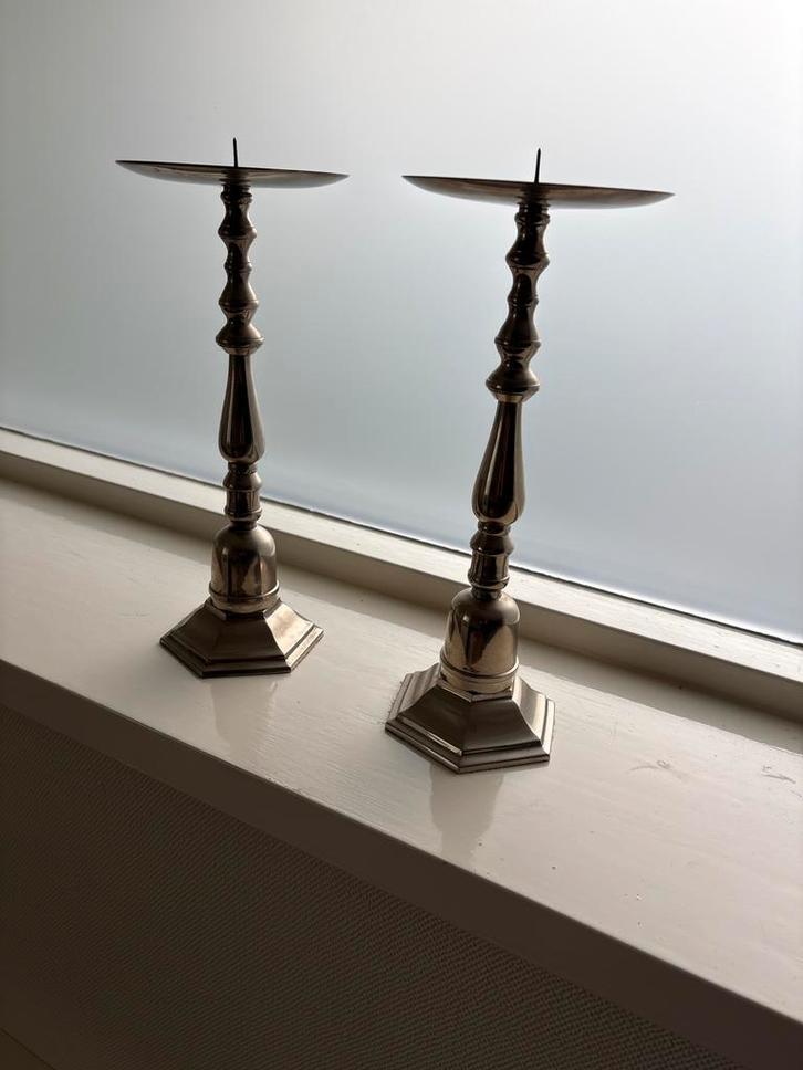 Set van 2 Metalen Kandelaars, Huis en Inrichting, Woonaccessoires | Kandelaars en Kaarsen, Gebruikt, Kandelaar, Minder dan 25 cm