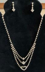 Sieradensetje, goudkleur, strass Nieuw!!, Ophalen of Verzenden, Zo goed als nieuw, Goud, Overige materialen