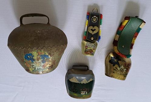 4x oude koebel koper Oostenrijk koe geit bel Duitsland Tirol, Antiek en Kunst, Curiosa en Brocante, Verzenden