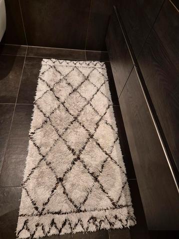 Leuke Badmat H&M Beige met bruin motief 140cm x60cm beschikbaar voor biedingen