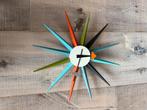 Vitra Sunburst klok multicolor, Huis en Inrichting, Ophalen of Verzenden, Zo goed als nieuw, Wandklok