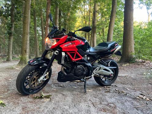 Aprilia Shiver 750 (A2), Motoren, Motoren | Aprilia, Particulier, Naked bike, 12 t/m 35 kW, 2 cilinders, Minimaal motorrijbewijs A2