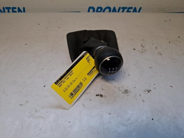 Versnellingspookhoes van een Seat Mii, Auto-onderdelen, Interieur en Bekleding, Seat, Gebruikt, 3 maanden garantie, Verzenden
