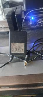 Adapter 12V/300mA (Z256-143), Ophalen of Verzenden, Zo goed als nieuw