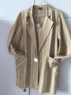 Linnen pak.Driekwart jas met rok maat 42-44.Beige met wit, Ophalen of Verzenden, Zo goed als nieuw, Maat 42/44 (L), Beige